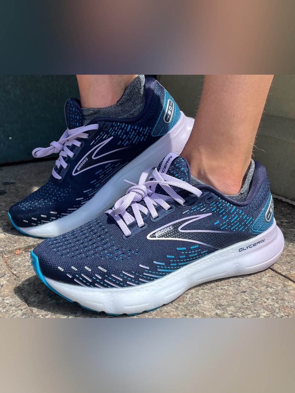 Brooks WOMEN'S Running GLYCERIN GTS 20 in PEACOAT/OCEAN/PASTEL LILAC US 7 EUC